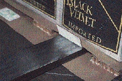 Abottom ?guide porch? coupled with top guide tabs create an easy entrance for fork lifts to enter the fiberboard pallets