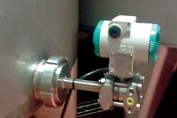 Pressure transmitters measure levels in the storage vessels without enough headroom for the top-mounted radar transmitters.