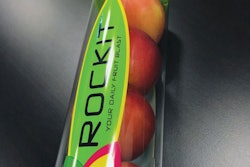 This new apple cultivar reached store shelves in a PET package format quite unusual for the category.