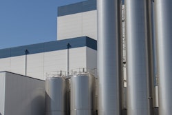 Dairy Farmers of America’s new 267,000-sq-ft facility in Garden City, Kansas, sits on 165 acres and stands 157 ft tall. Designed to run 24/7, the facility can receive up to 84 5,000-gal milk tankers from local farms per day. Photo by Katina Reist Photogra
