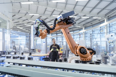 5G infrastructure will boost robot use in manufacturing