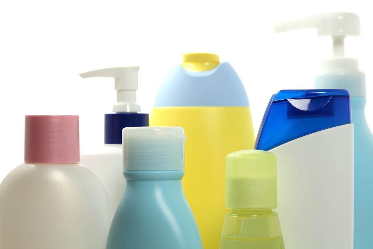 Rigid plastic outlet packaging