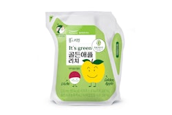 Pulmuone has launched Golden Apple and Cocoa Classic beverages in Ecolean Air aseptic 125-mL packages. Photo courtesy of Ecolean.