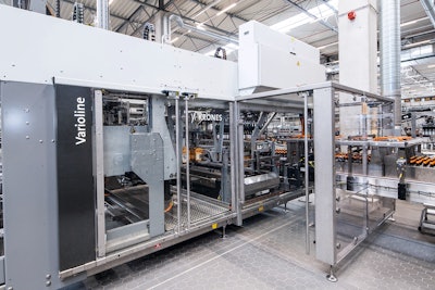 The Varioline packaging system works with ten robots, distributed among four modules, which enables the machine to handle a total of 18 different packaging variants.
