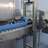 The cylindrical shape of the PET kegs adapts well to the processing chamber of the Hiperbaric HPP in-pack units.