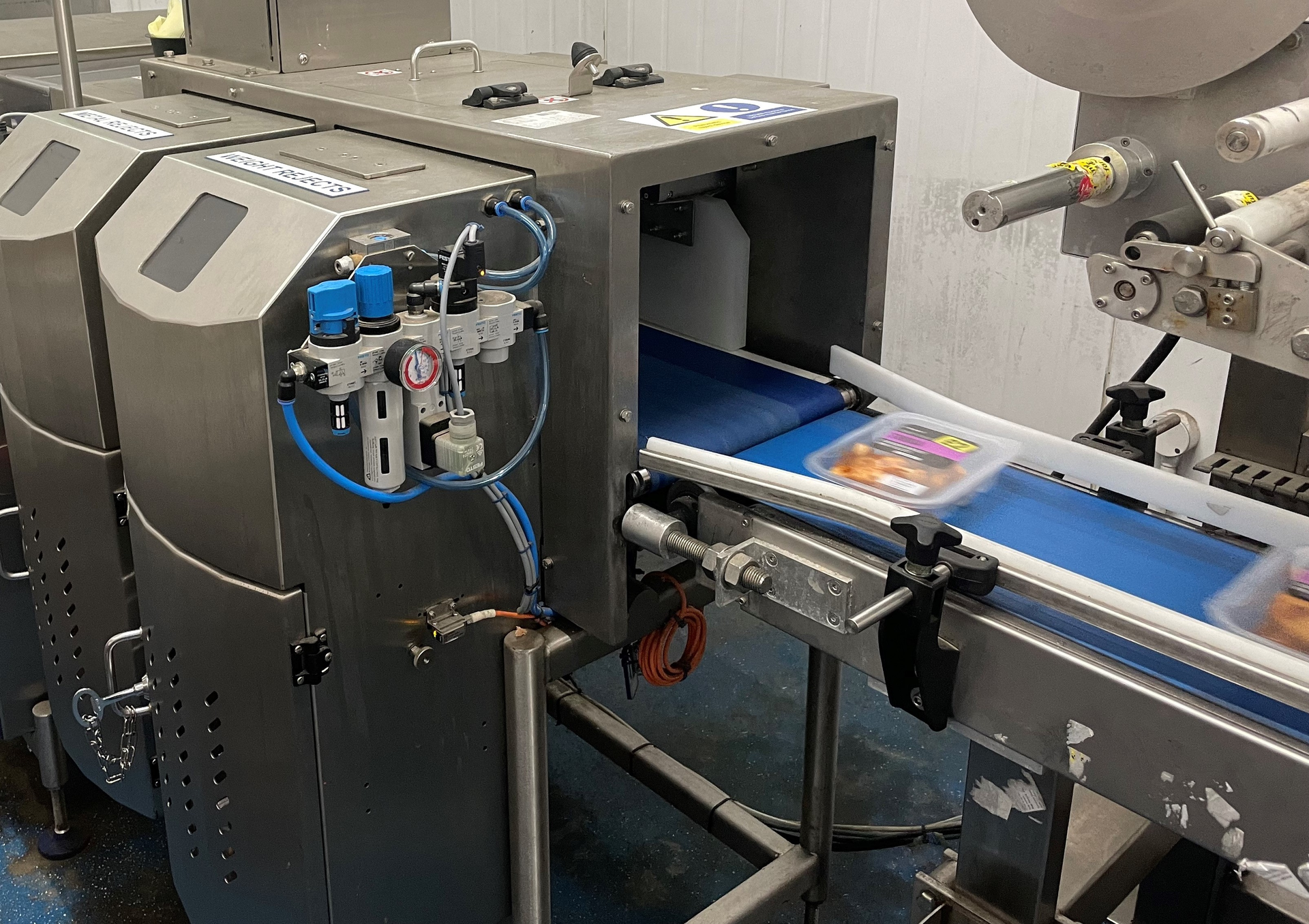 IQ4 Metal Detection Combination solution from LOMA SYSTEMS&circledR;.