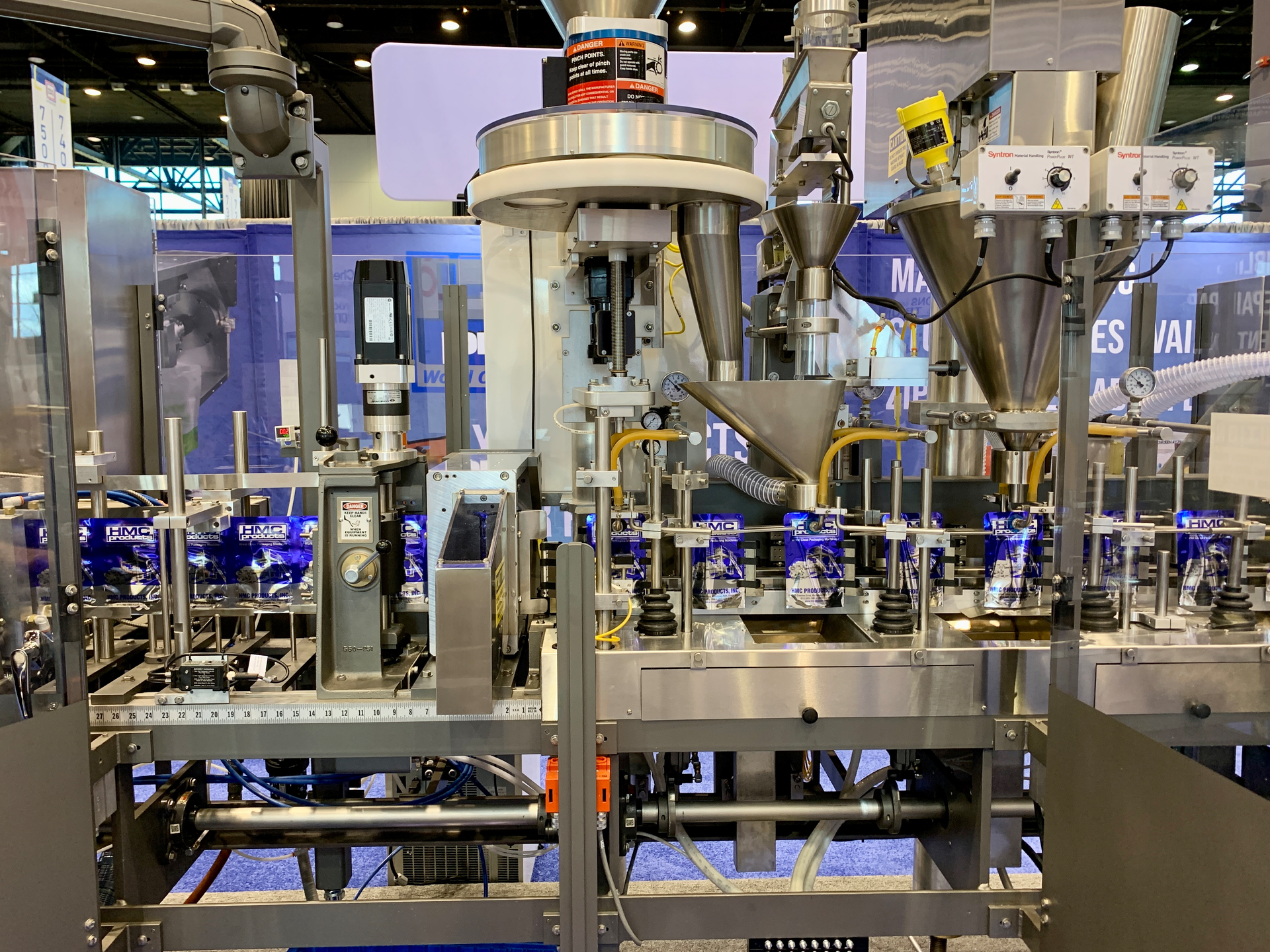 Bagged snacks horizontal FFS bagger HMC Products