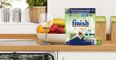 Introduced in Carrefour retail stores in France in the fall of last year, the paper-based pouch is the culmination of a multi-step process by Reckitt to ‘achieve the ultimate pack in terms of sustainability.’