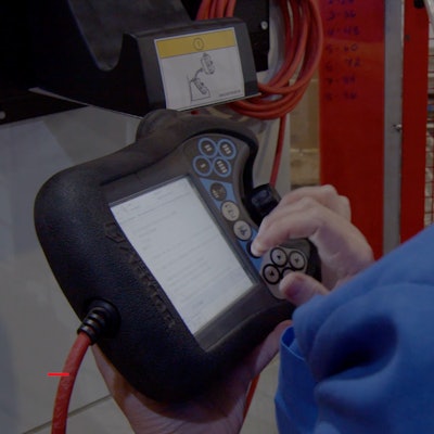 A FlexPendant HMI Is used for operator interface.