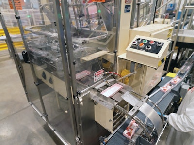 For the box shop, Sweet’s uses two parallel pieces of legacy equipment from the original packaging line—mold plunge-style carton erectors. One machine erects the carton bases, the other erects the carton tops.