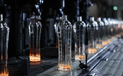 Bacardi's use of hydrogen energy for glass spirit bottle production resulted in a 30% reduction in greenhouse gas emissions.