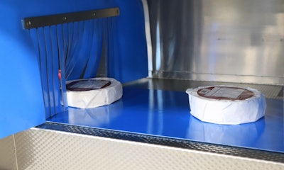 The Icon X-ray uses Fortress Technology’s proprietary IA+ algorithm to adapt to variable-density products that present with metal, ceramic, glass and high- density plastic contaminants.