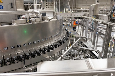Can filling on a 124-head rotary volumetric filler hits speeds up to 1600 cans per minute. It also allows Westrock to create ultra pressurized cans for nitro beverages, for example, in addition to regular liquid coffee.