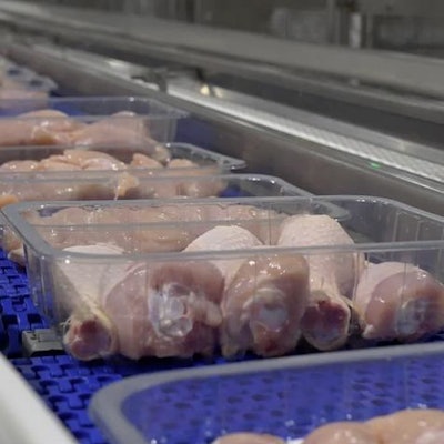 AV Avícola's new 100% PET trays simplify the recycling process for MRFs compared to its previous trays.