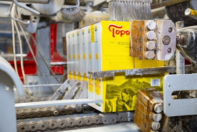 Electric valves have played a decisive role in the equipment, since they can fire up to ten times faster than pneumatic valves and do not require O-rings to keep the air compressed.