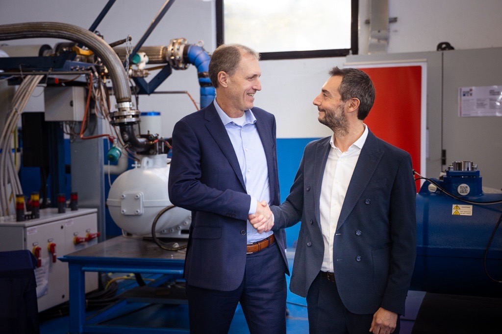 Danfoss Palladio Handshake 1